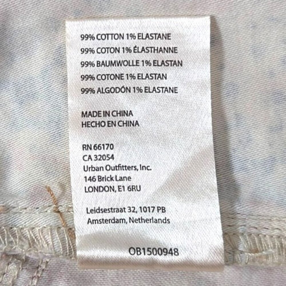 Pilcro The Wanderer Boho Patchwork Denim Shorts Sz 30 Frayed Hem - Picture 8 of 8